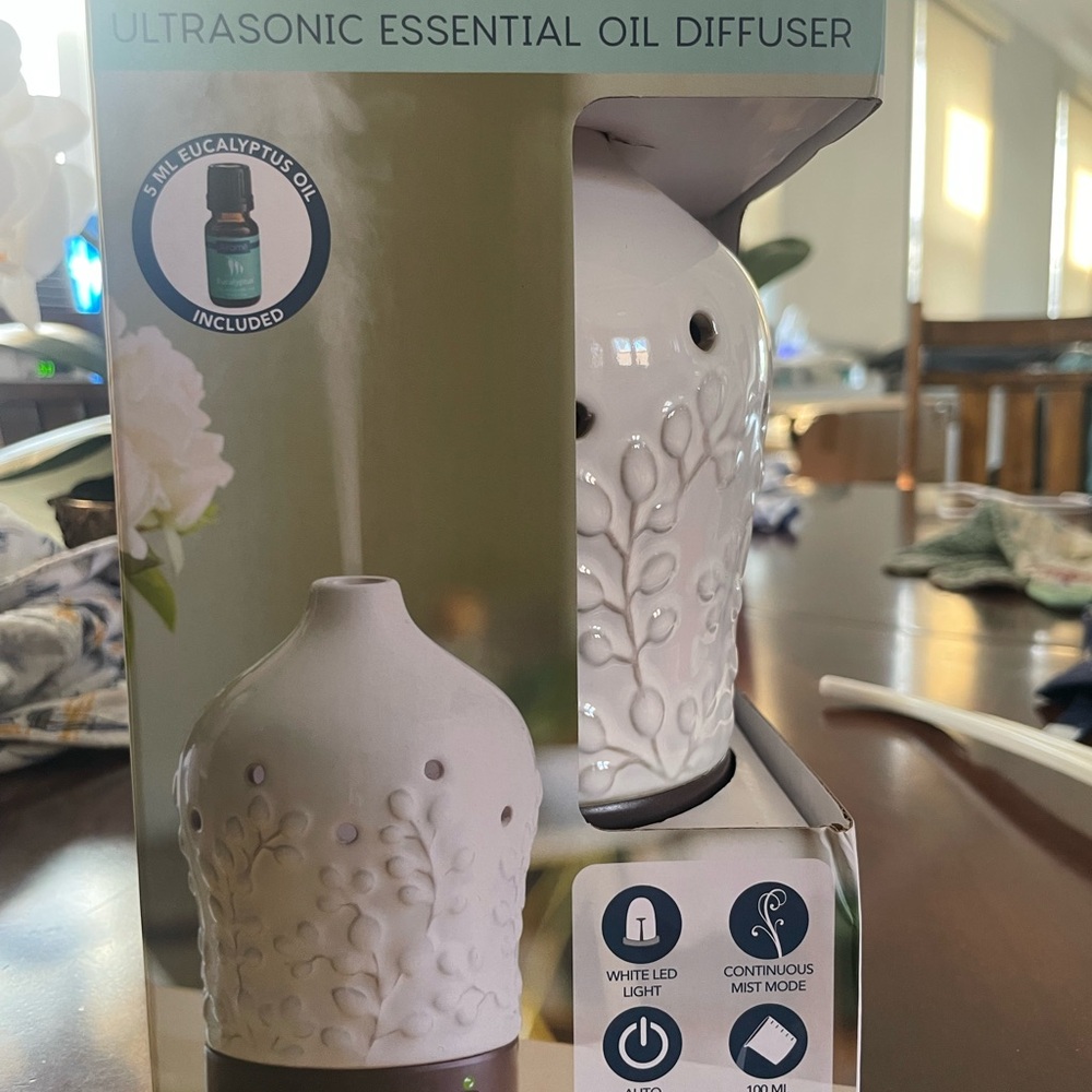 Ceramic Ultrasonic Oil Diffuser - Cream - Picture 2 of 4